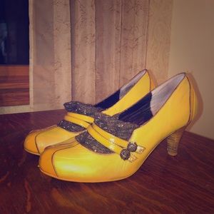 Mary Poppins style heels